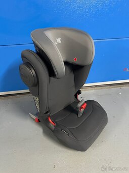 Autosedačka Britax Römer Kidfix III M 15-36 kg. - 5