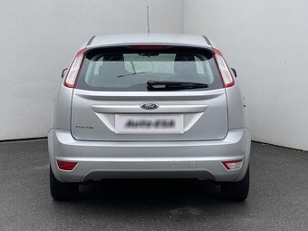 Ford Focus 1.6i ,  74 kW benzín, 2011 - 5