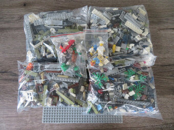 LEGO 10243 Parisian Restaurant - 5