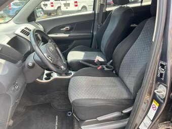 Prodám Toyota urban cruiser 4x4 - 5