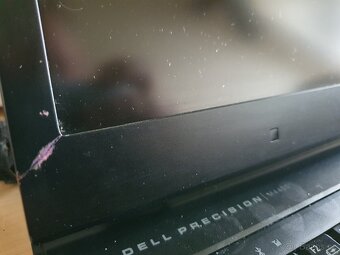Dell M4400 na díly. - 5