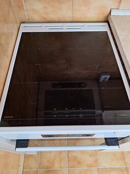 Indukční sporák Gorenje GEIT5C60WPG - 5