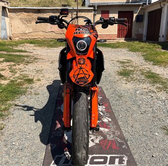 KTM 690 SMC-R - 5