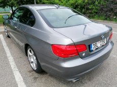 BMW 320D,E92,COUPE,FACELIFT,SERVISNÍ KN.RV.2010 - 5