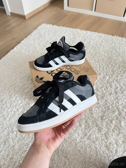 Adidas Samba : 1700 - 5