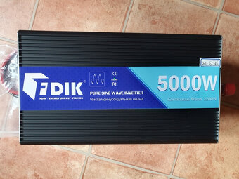 Měnič 12V / 220 V, 5000/2200W, čistý sinus - 5