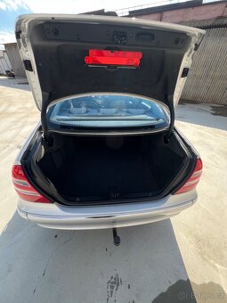 Prodám Mercedes-Benz E240 V6 - 5