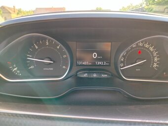 Peugeot 2008 1.4 hdi - 5