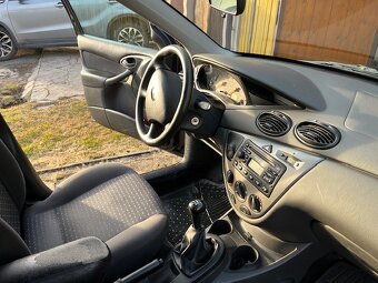Prodám Ford Focus Kombi 1,6 benzin najeto 63 000 km - 5