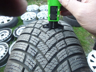 4x zánovní zimní pneu barum 195/65 r15 (8 mm,2024) - 5