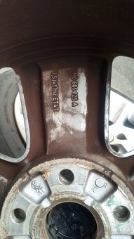 Vw 5x112 r17 7,5j et47 225/45 letní - 5
