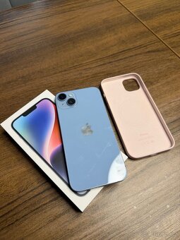 iPhone 14 plus - bledě modrý - 5
