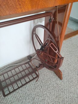 Šlapací šicí stroj Minerva - 5