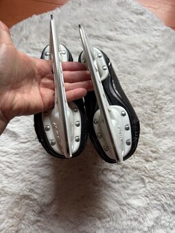 Brusle Bauer vel. 31. - 5