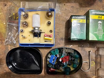 žárovky edison až 150W, halogen, do auta H4, H7... - 5