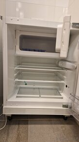 Vestavná chladnička/lednička s mrazákem OSOBNÍ ODBĚR BRNO - 5