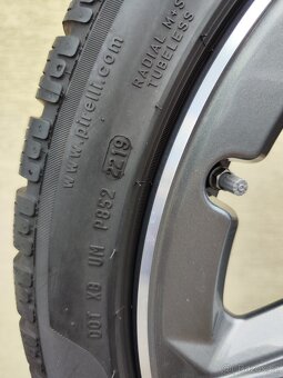 Originál ALU kola MERCEDES A35 AMG 18" s pneu PIRELLI - 5