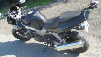 HONDA VTR 1000 FIRESTROM - 5