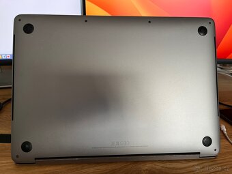 MacBook Pro 13” 2017, i5, 8 GB RAM, 512GB SSD - 5