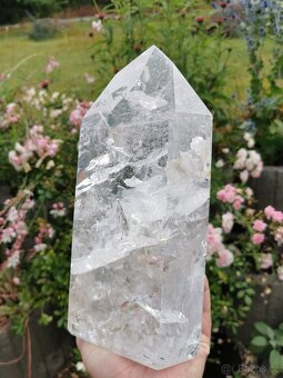 Křišťál - obří leštěný menhir s úžasným vnitřním světem - 5