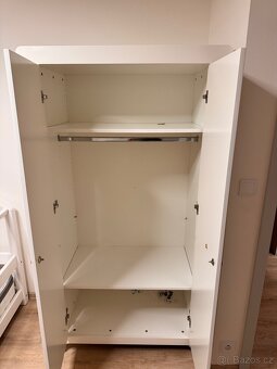 Sestava dětského nábytku - domečková postel, skříň a komoda - 5