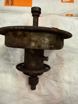 Čz předválečná - střed a brzdový buben - 5