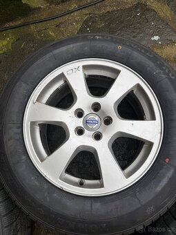 Originál alu kola Volvo XC R17 nové zimní pneu - 5