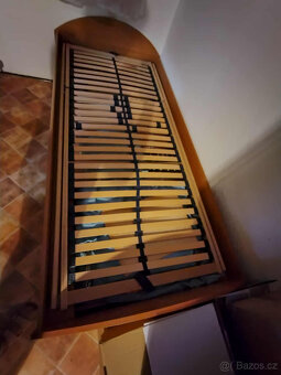 Postel s polohovacím roštem - 5