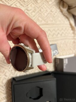 Garmin Fenix 8 43mm Sapphire Gold - 5