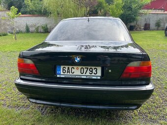BMW 728i E38 - 5