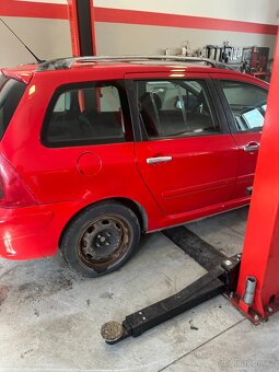Peugeot 307 SW - díly z vozu - 5