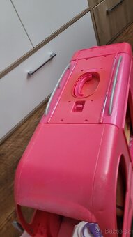 Velký Barbie karavan + panenky - 5