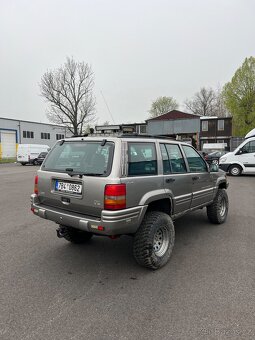 Jeep Grand Cherokee ZJ 5.9 V8 - 5