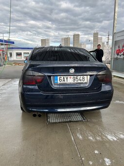BMW e90 325i 160kw - 5