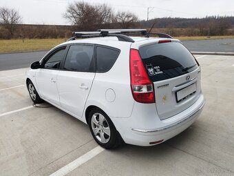 HYUNDAI i30, 1.4i, 2009,2.majitel,koupeno v ČR - 5
