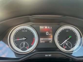 Nabízím k prodeji ŠKODA SUPERB 3 Laurin & Klement COMBI 2.0 - 5