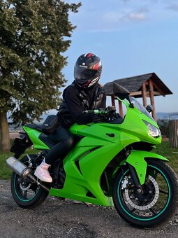 Kawasaki ninja 250r - 5