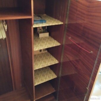 Prodám retro skříně 60.-70let. - 5