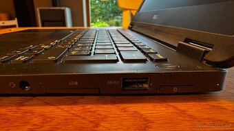 Dell Latitude E7270 - i5-6300U, 8GB RAM - 5