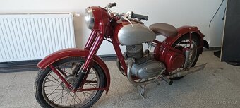 Jawa Pérák 250 - 5