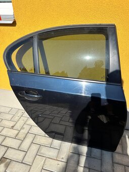 BMW 5 E60 dveře carbonschwartz - 5