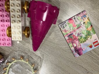 Lego Duplo 4828 Princezniny královské stáje - 5