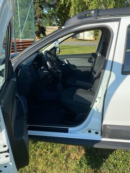 Dacia Duster 1.6 16V SCe 84kW 1. majitel 48 800 km - 5