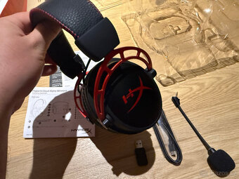HyperX Cloud Alpha Wireless Gaming Headset - 5