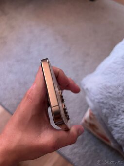 iPhone 16 pro Max pouštní Titan - 5