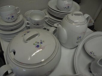 Prodám porcelánový set zn.walbrzych - 5