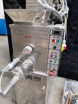 Vyrobnik testovin, stroj na vyrobu testovin + sušárna - 5