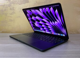 MacBook Air 13" 2024 M3 8GB 256GB komplet, 100% baterie - 5