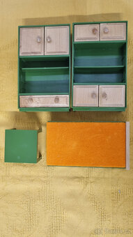 Skříňky - dětské hračky - 5