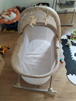 Cestovní postýlka - 5